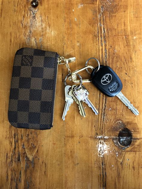 louis vuitton key holder wallet